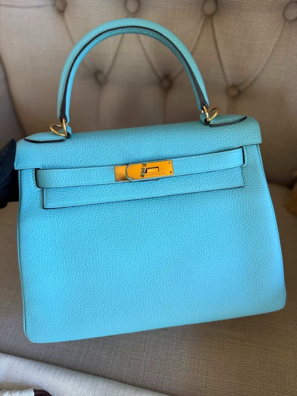 Hermes Kelly 28 Blue Atoll Togo GHW with Twilly & Rodeo Charm Authentic - Picture 2 of 11